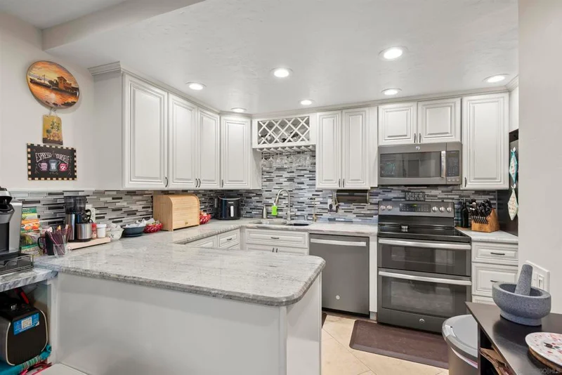 7820 Tommy Dr 2, San Diego, CA 92119
