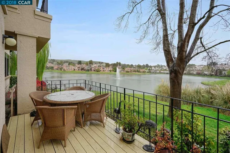 30 Eagle Lake Pl #11, San Ramon, CA 94582