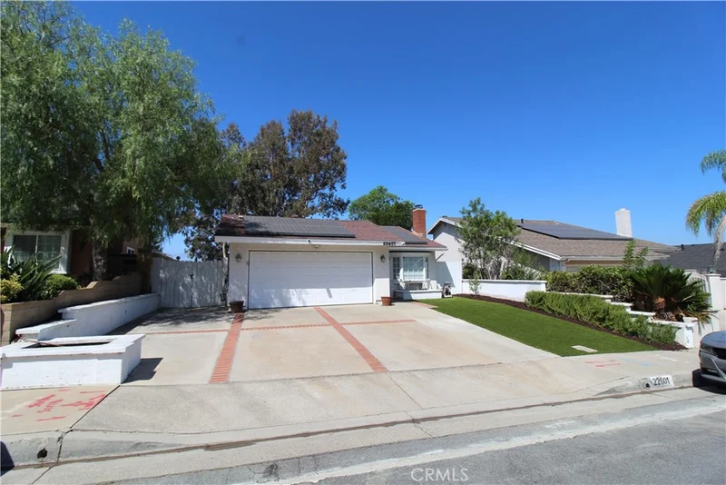 22601 Via Santiago, Mission Viejo, CA 92691