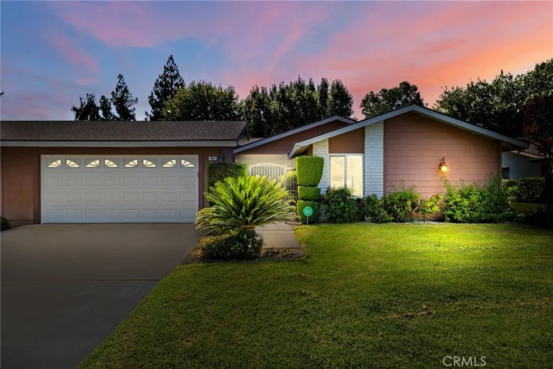 905 Bermuda Street, Bakersfield, CA 93309