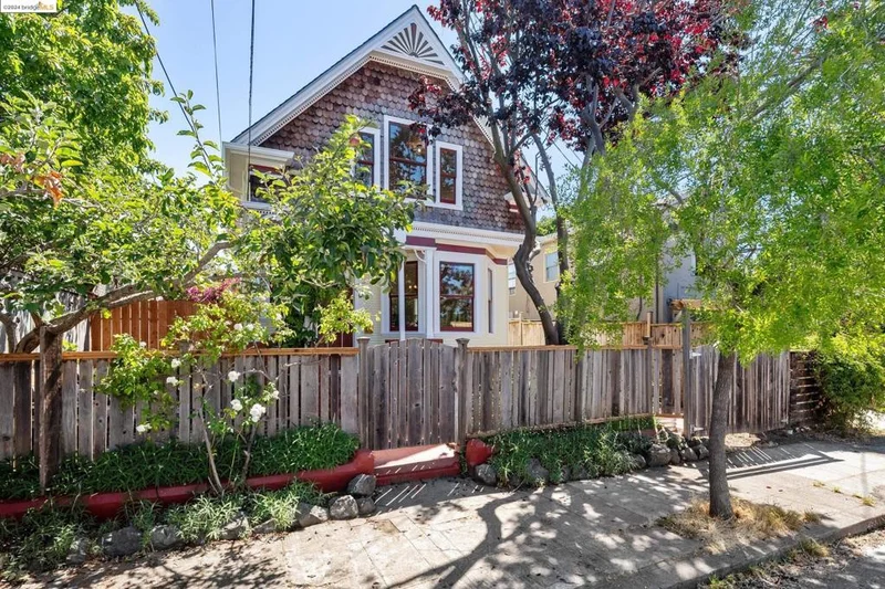 2533 California, Berkeley, CA 94703