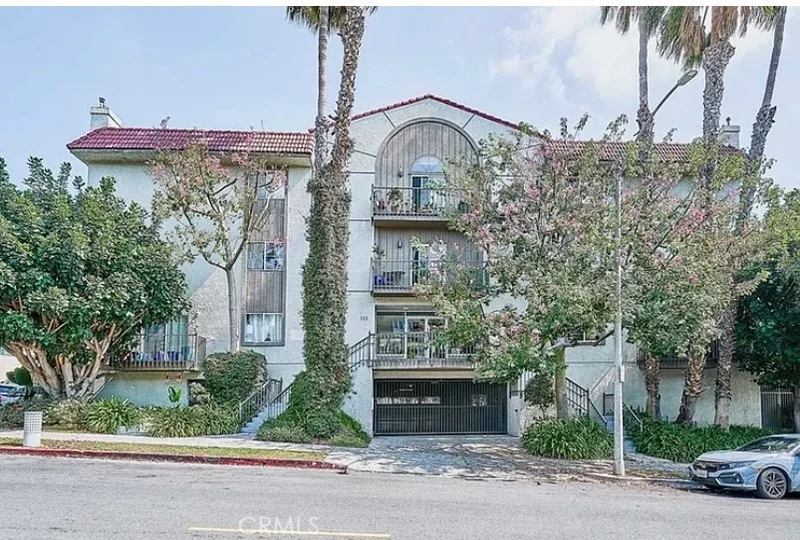 102 S Manhattan Place 303, Los Angeles, CA 90004