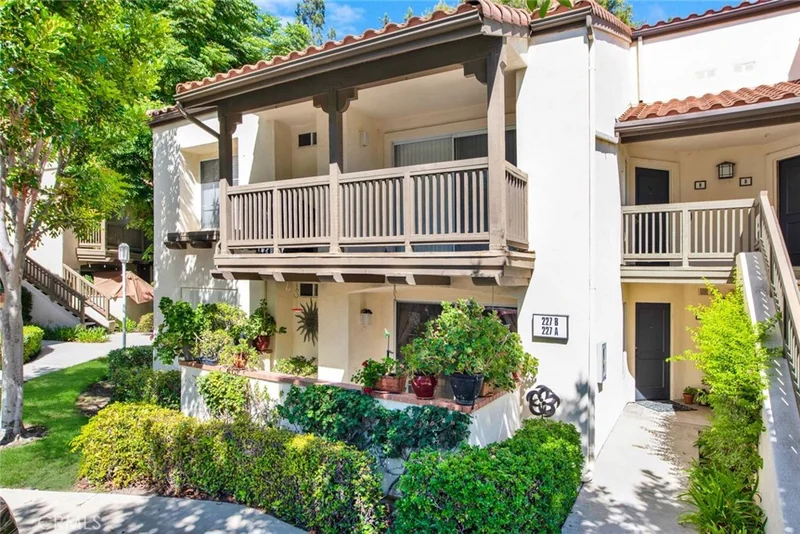 227 S Cross Creek Road A, Orange, CA 92869