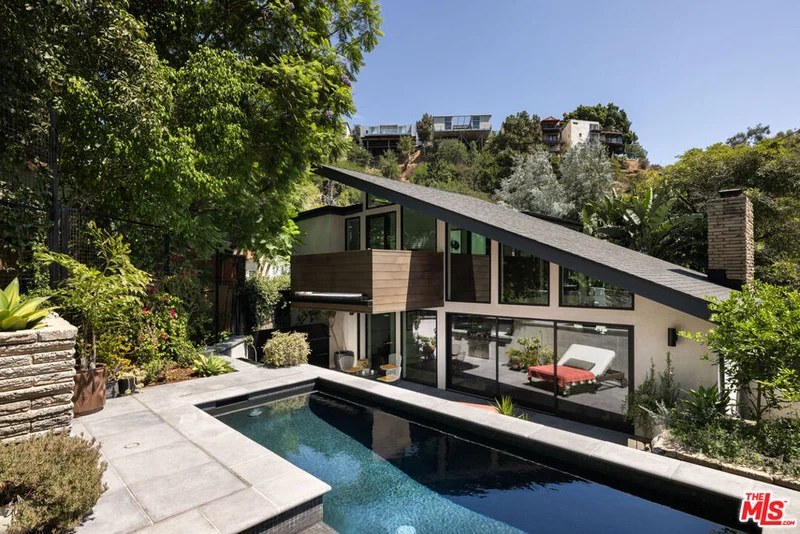 2575 Glen Green Street, Los Angeles, CA 90068