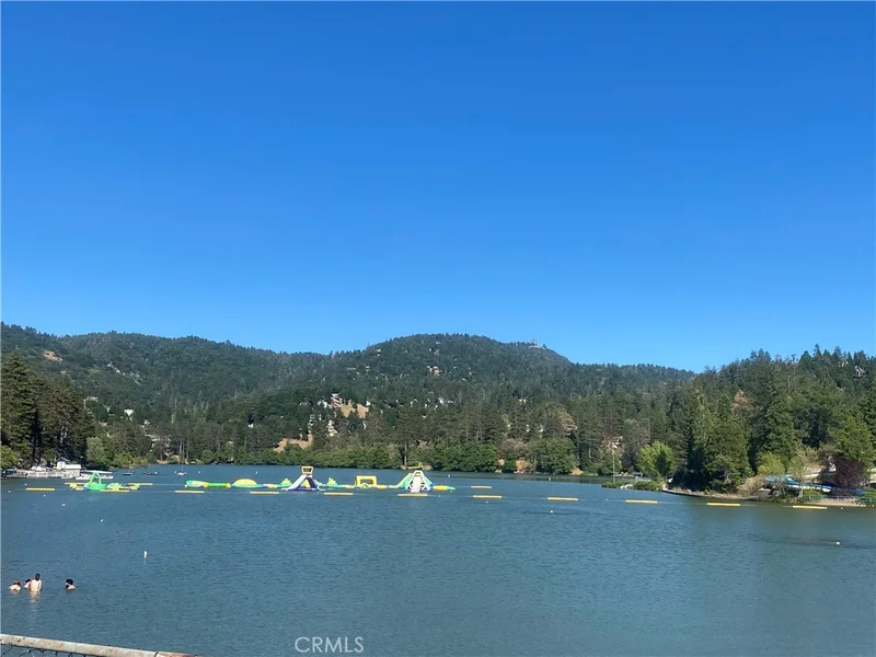 425 Boothe Lane, Crestline, CA 92325