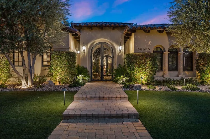 56385 Village Drive, La Quinta, CA 92253
