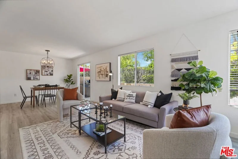 18716 Vista Del Canon A, Santa Clarita, CA 91321