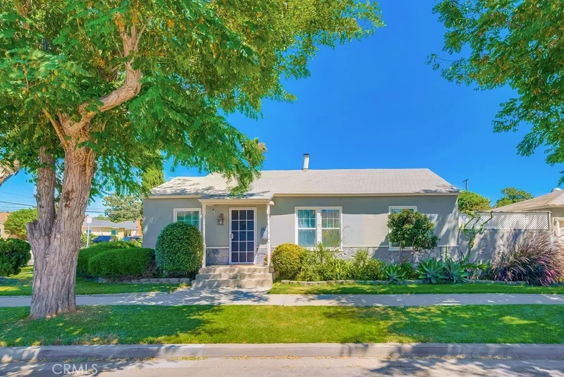 890 W 31st Street, Long Beach, CA 90806