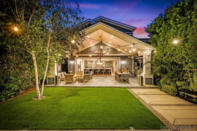 461 I Ave, Coronado, CA 92118