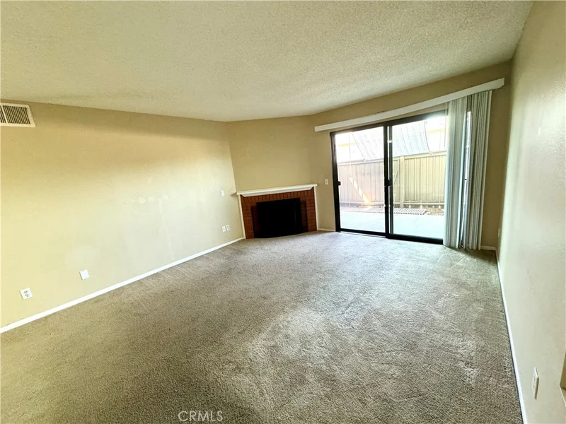 1161 Packers Circle 101, Tustin, CA 92780