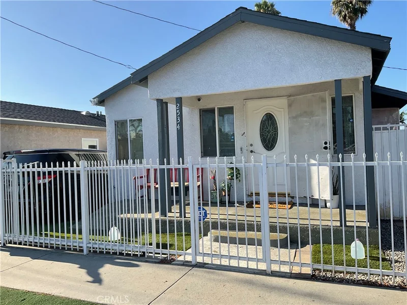 2534 E El Segundo Boulevard, Compton, CA 90222