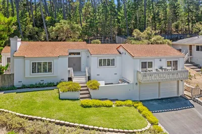 3017 Forest Way