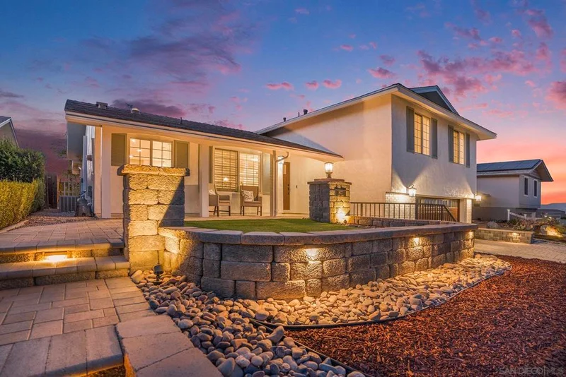 8622 Jackie Drive, San Diego, CA 92119