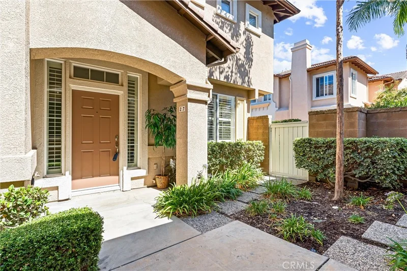27 Poppy 48, Irvine, CA 92618