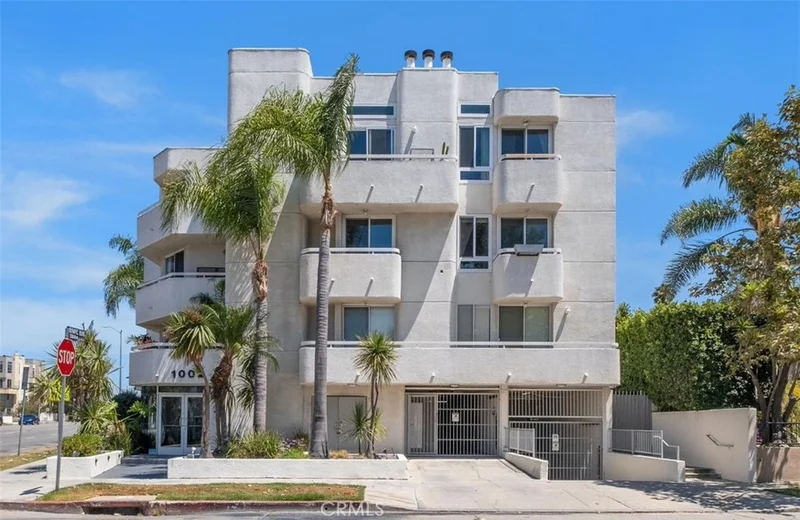 1002 S Burnside #103 Avenue, Los Angeles, CA 90019