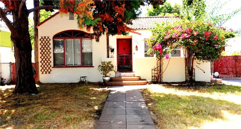 1126 Park Avenue, Glendale, CA 91205