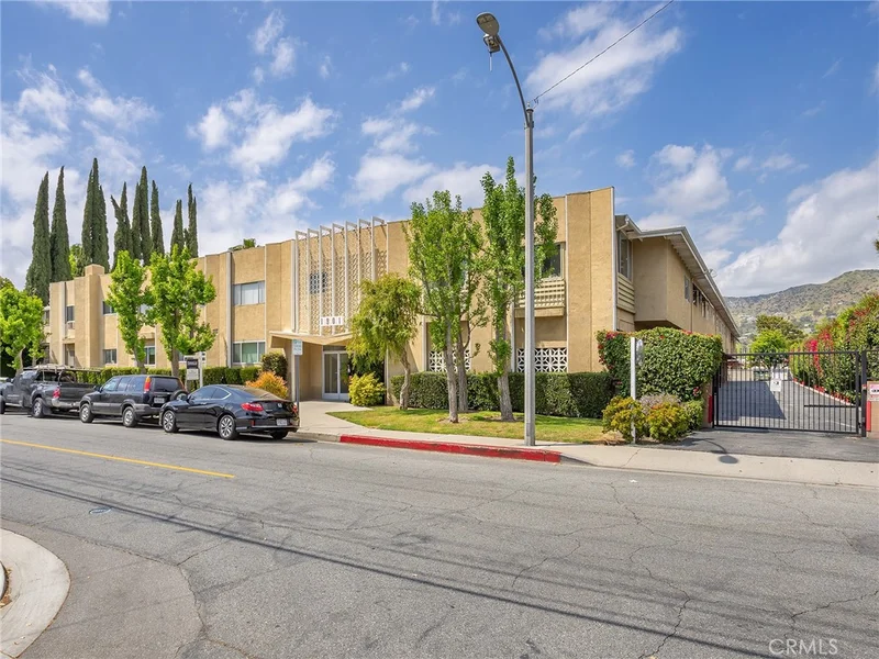 1901 Peyton Avenue T, Burbank, CA 91504