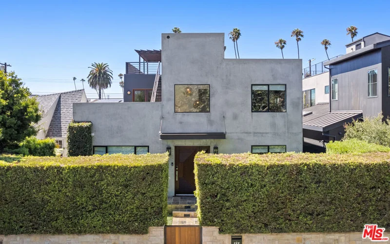 613 Boccaccio Avenue, Venice, CA 90291
