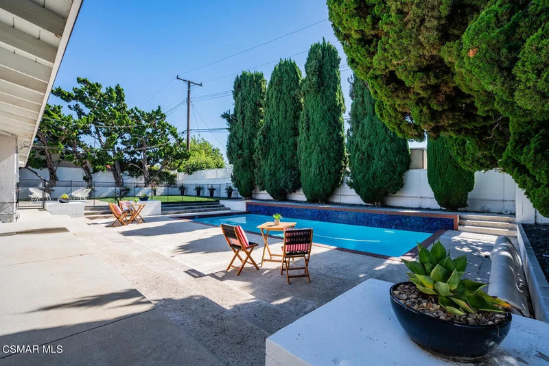 1130 Coventry Drive, Thousand Oaks, CA 91360
