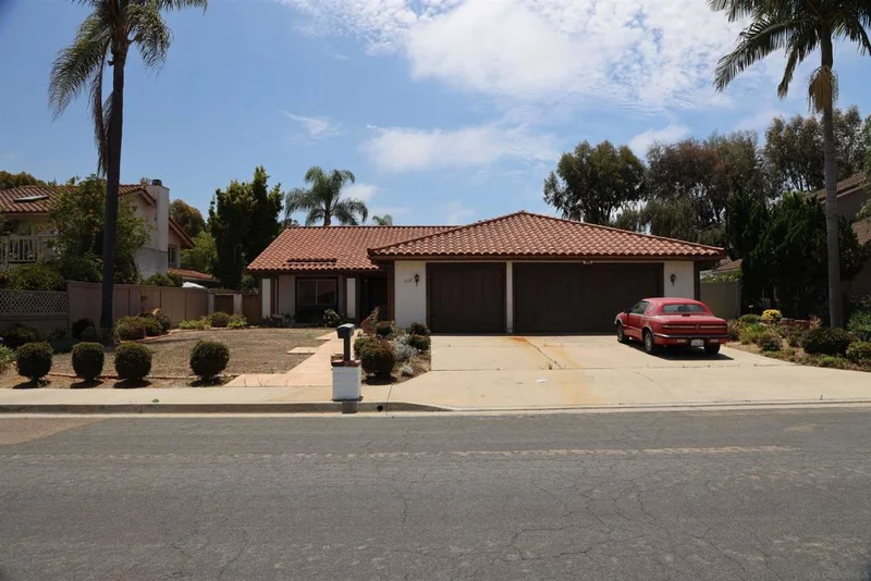 1127 Santa Rufina Court, Solana Beach, CA 92075