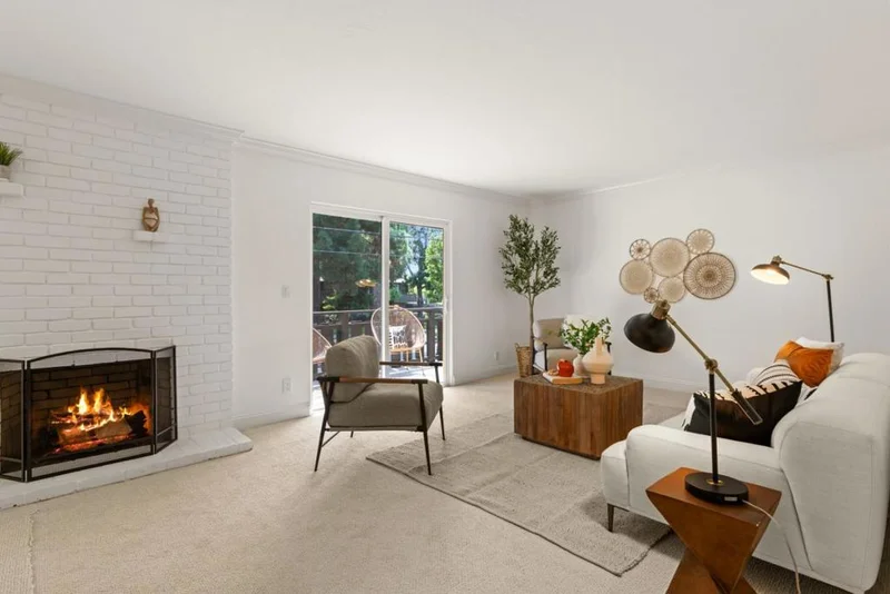 100 E Middlefield Road 4H, Mountain View, CA 94043