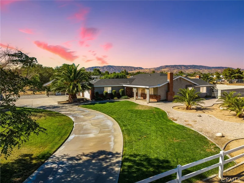 41555 22nd Street W, Palmdale, CA 93551