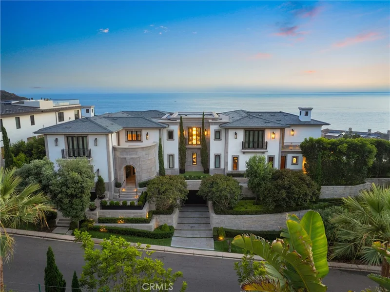 9 Oceanfront, Dana Point, CA 92629