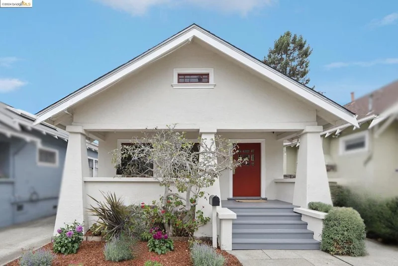 5227 Manila Ave, Oakland, CA 94618