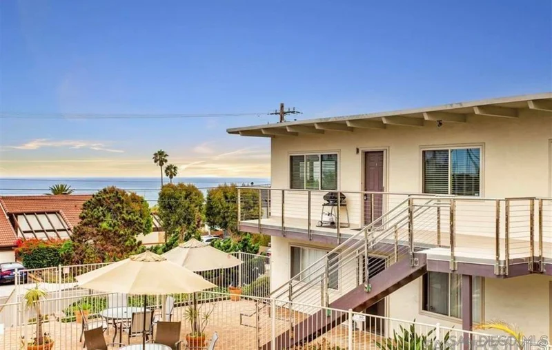 519 Stratford Court N, Del Mar, CA 92014