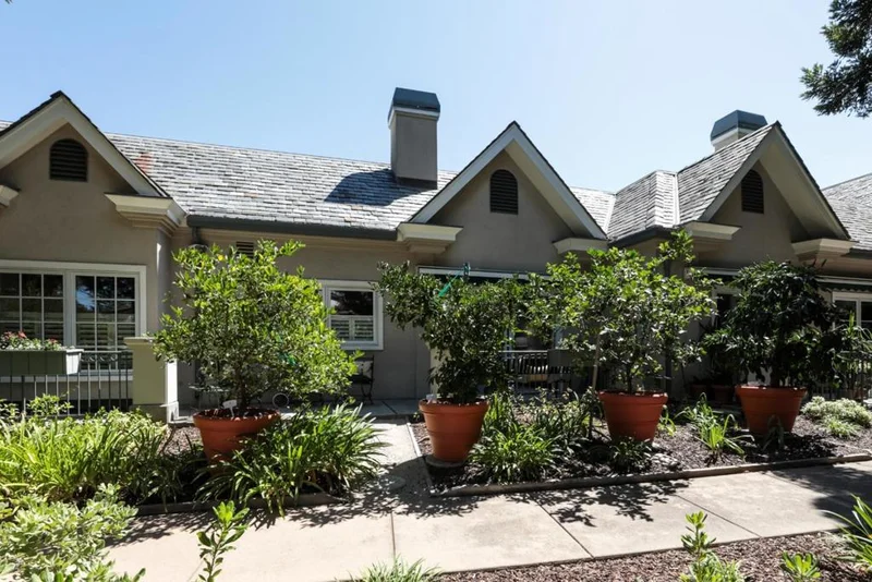 1 W Edith Avenue A105, Los Altos, CA 94022