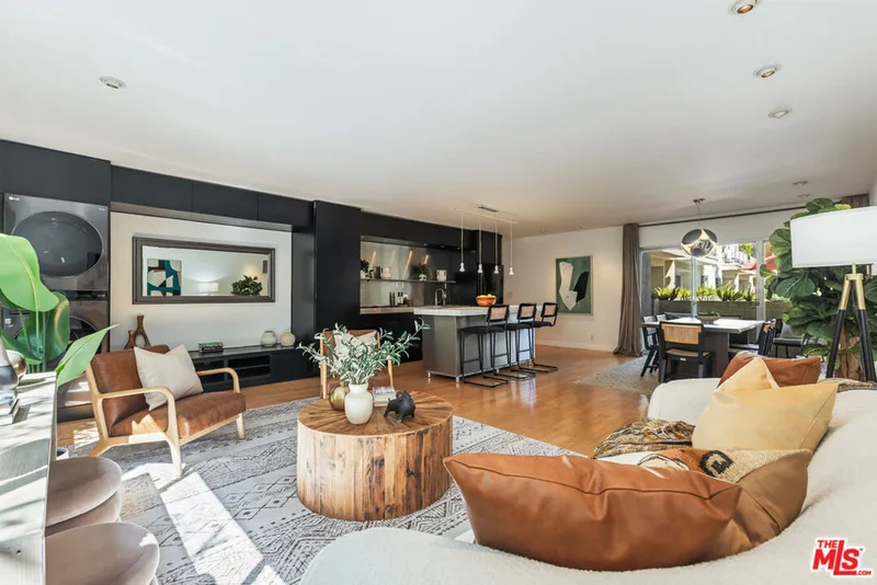 1233 N Laurel Avenue 109, West Hollywood, CA 90046
