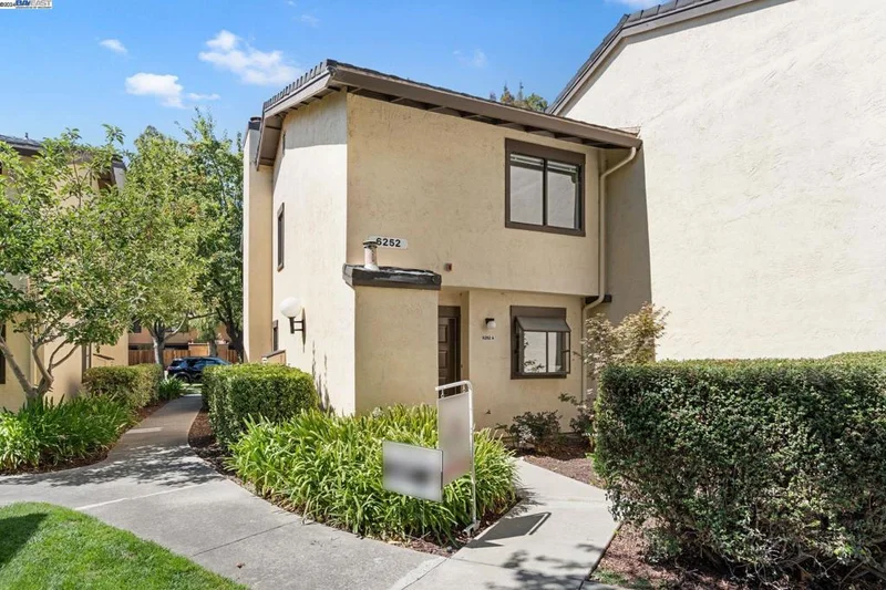 6252 Joaquin Murieta Ave A, Newark, CA 94560