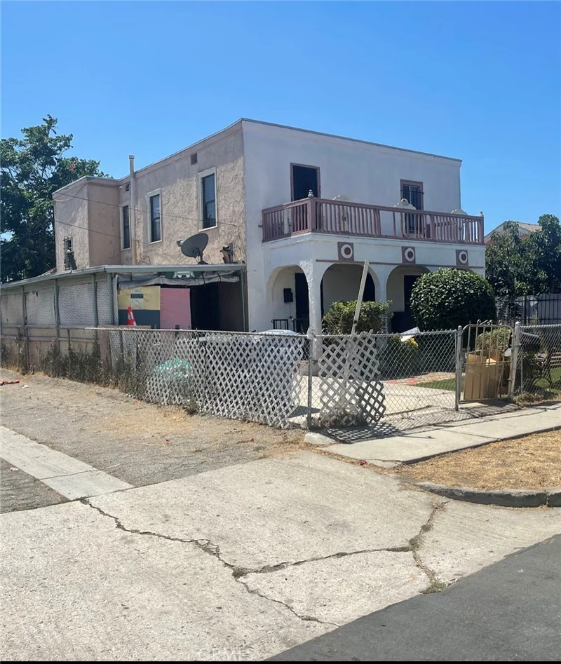 516 W 109th Street, Los Angeles, CA 90044