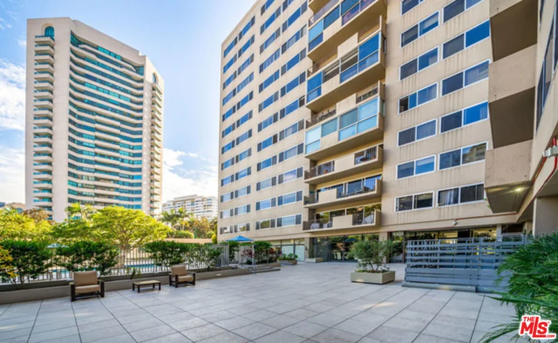 10450 Wilshire Boulevard 6J, Los Angeles, CA 90024