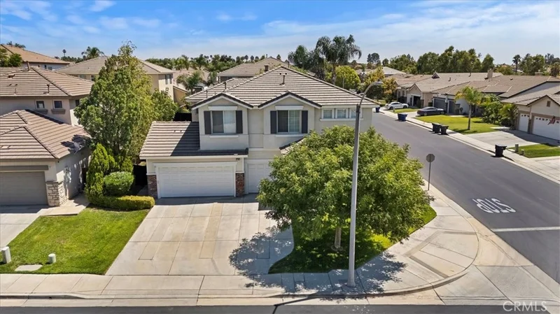 8794 Redcliff Place, Riverside, CA 92508