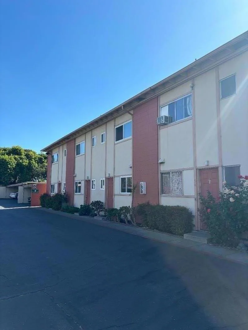 27505 Tampa Avenue 57, Hayward, CA 94544