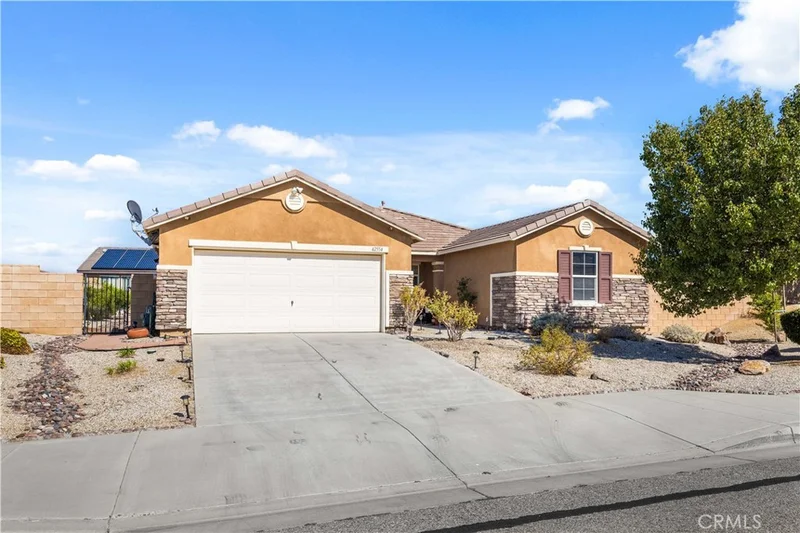 42554 72nd Street W, Lancaster, CA 93536