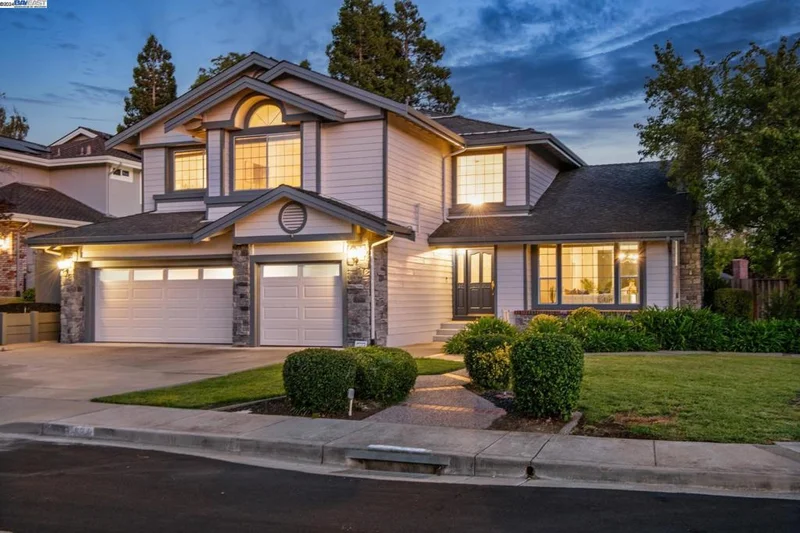 7694 Maywood Dr, Pleasanton, CA 94588