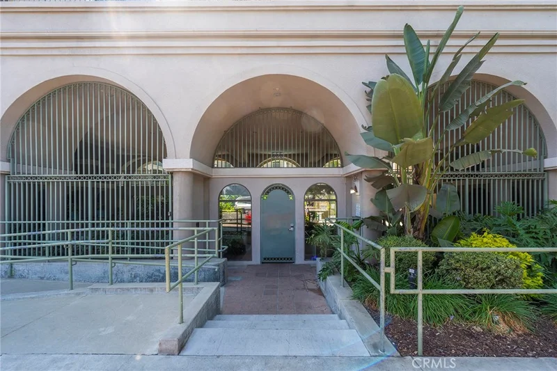 555 Maine 320, Long Beach, CA 90802