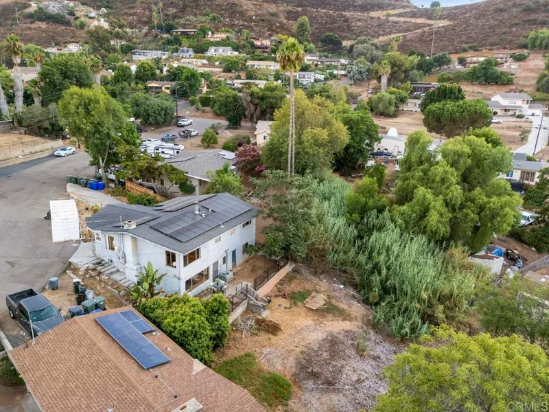 11734 Golden Circle, Lakeside, CA 92040
