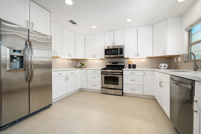 254 Paseo Bravo, Palm Desert, CA 92211