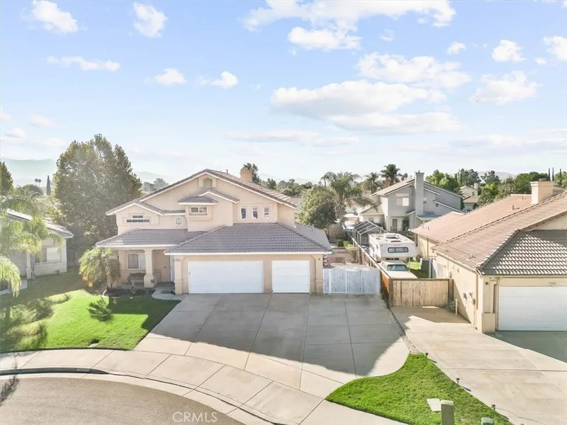 865 Zeppelin Court, San Jacinto, CA 92582