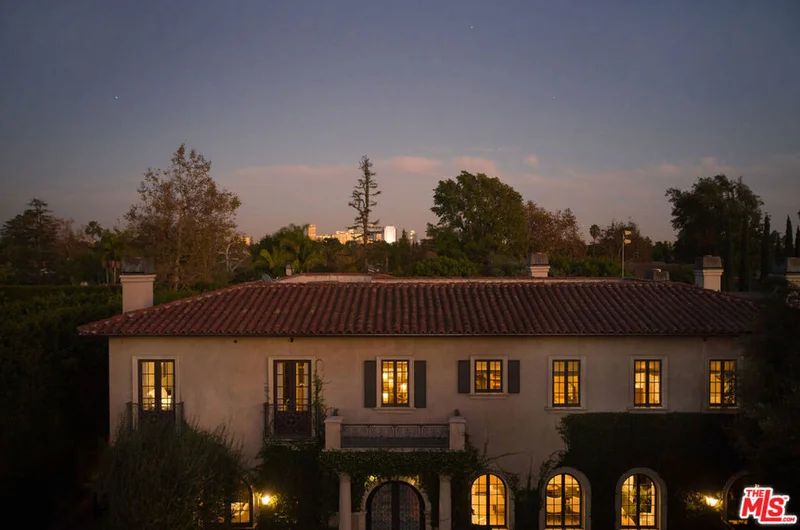 424 S Rimpau Boulevard, Los Angeles, CA 90020