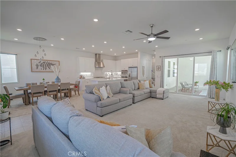 27087 Amber Sky Way, Valencia, CA 91381