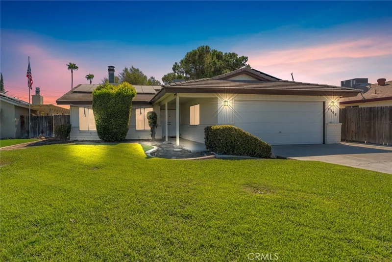4308 Adel Court, Bakersfield, CA 93313