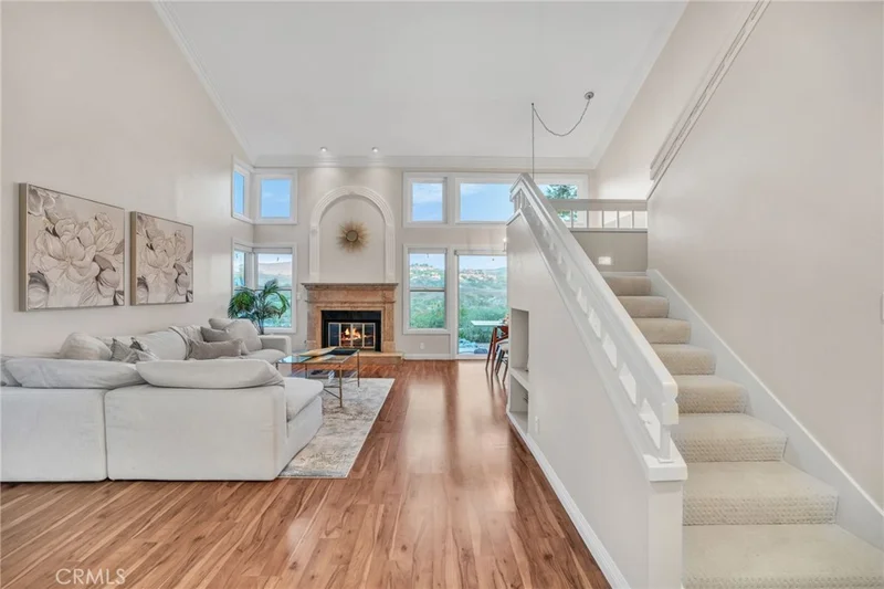 51 Mirador 44, Irvine, CA 92612