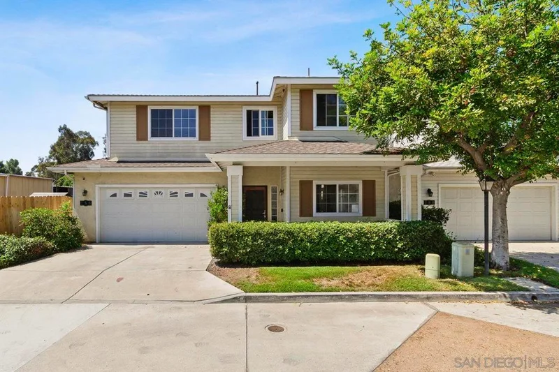 788 Mayberry Ln, El Cajon, CA 92021