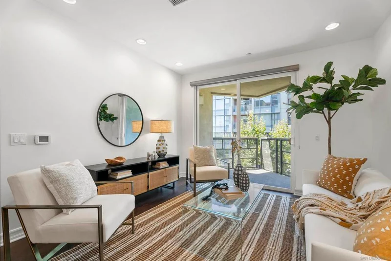 1225 Island Ave 402, San Diego, CA 92101
