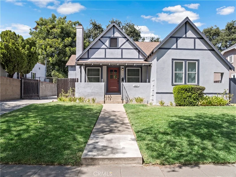 1857 Casa Grande Street, Pasadena, CA 91104