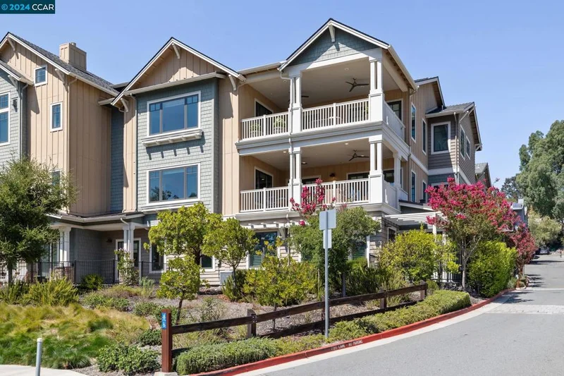 1002 Woodbury Rd 202, Lafayette, CA 94549-4093